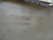 Recambio de deposito limpia para volvo v50 familiar d5 edition r-design referencia OEM IAM 30657122 30657121 