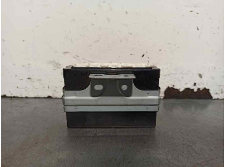 Recambio de centralita para mazda 5 berl. (cr) 2.0 diesel cat referencia OEM IAM CC29675DZC X1T40475M MITSUBISHI