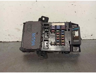 Recambio de caja reles / fusibles para toyota avensis berlina (t 22) 1.6 terra (4-ptas.) referencia OEM IAM 8273005010 05810530 