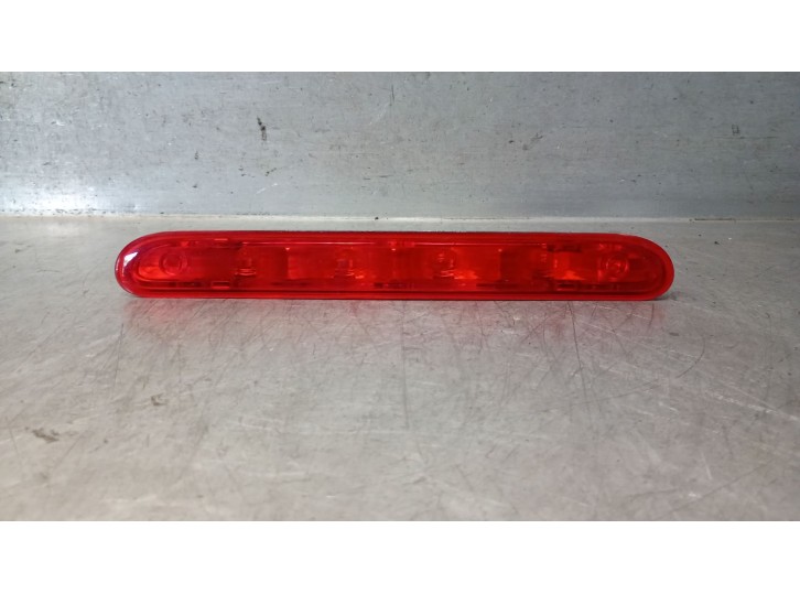 Recambio de luz central de freno para opel vivaro c furgoneta (k0) 1.5 referencia OEM IAM 9811325980 9811325980 