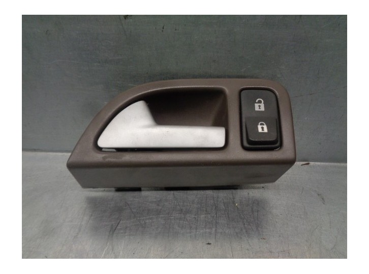 Recambio de maneta interior delantera izquierda para volvo v50 familiar d5 edition r-design referencia OEM IAM 8679156 