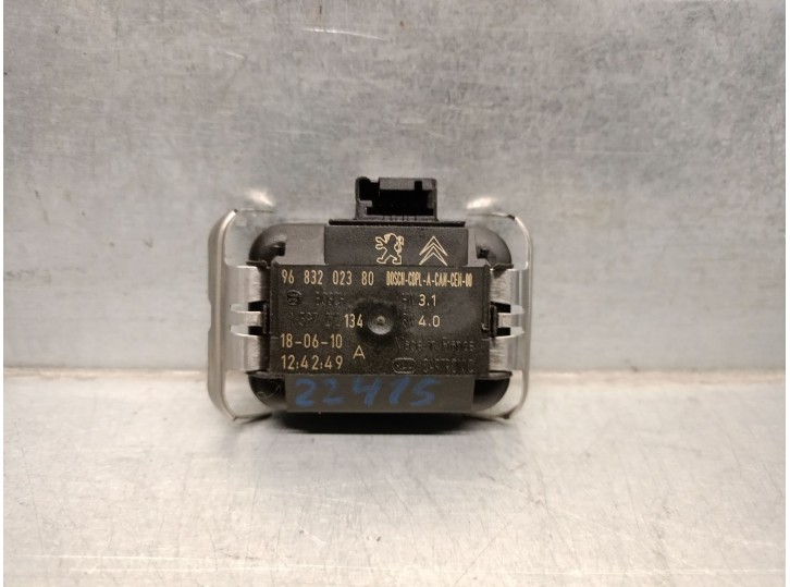 Recambio de sensor lluvia para peugeot 308 cc (4b_) 1.6 16v referencia OEM IAM 9683202380 1397212134 BOSCH