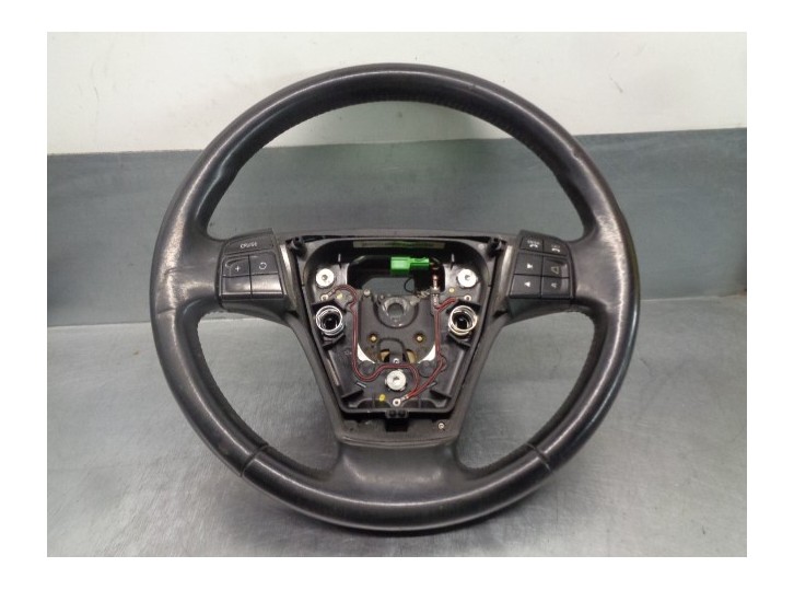 Replacement steering wheel for Volvo V50 Estate D5 Edition R-Design OEM IAM reference 30776272 55150080 