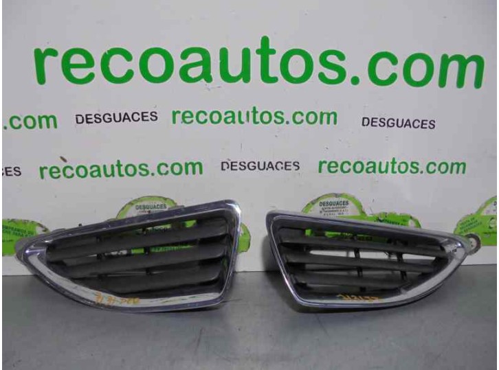 Recambio de rejilla delantera para renault megane i classic (la0) 1.9 diesel referencia OEM IAM 7700428963 
