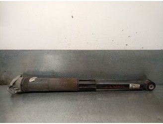 Recambio de amortiguador trasero derecho para skoda octavia iv (nx3, nn3, pv3) 1.5 tsi referencia OEM IAM 5WA512013BN 5WA513049A