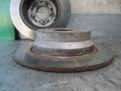 Replacement rear brake disc for Mercedes-Benz E-Class (W211) Sedan E 320 (211.065) OEM IAM reference 0986479 BOSCH
