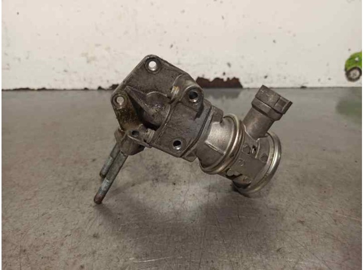 Recambio de valvula egr para audi a3 (8l) 1.6 referencia OEM IAM 06A131351B 72277806 PIERBURG
