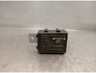 Recambio de centralita inmovilizador para kia carens iii monospace (un) 2.0 crdi 115 referencia OEM IAM 95420H1000 F005V00300