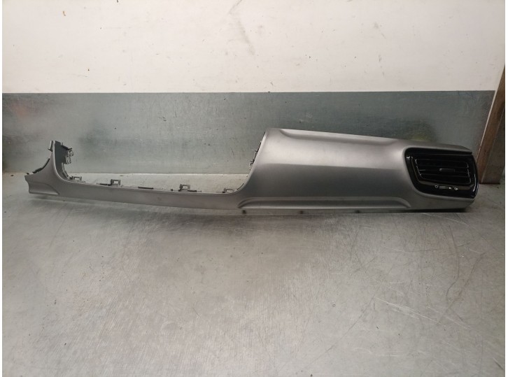 Recambio de molduras delanteras para kia stonic (yb) 1.0 t-gdi referencia OEM IAM 84721H8AA0  