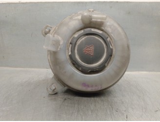 Replacement expansion tank for Seat Leon ST (5F8) 1.4 TGI bivalent petrol / CNG OEM IAM reference 5Q0121407F 5Q0121407F