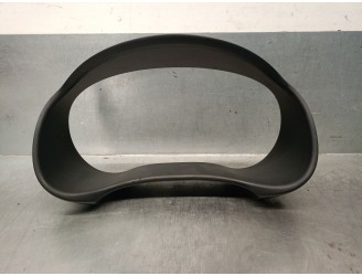 Recambio de embellecedor cuadro para kia stonic (yb) 1.0 t-gdi referencia OEM IAM 848321H8AA0  