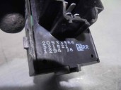 Recambio de mando elevalunas trasero derecho para chevrolet cruze 2.0 diesel cat referencia OEM IAM 20933566  