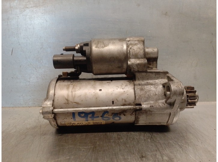 Replacement starter motor for Seat Leon ST (5F8) 1.4 TGI bivalent petrol / CNG OEM IAM reference 02E911024B 0001179518 BOS