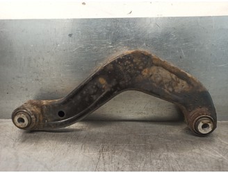 Recambio de brazo suspension superior trasero izquierdo para audi a4 berlina (8e) 1.9 tdi referencia OEM IAM 8E0505323M  