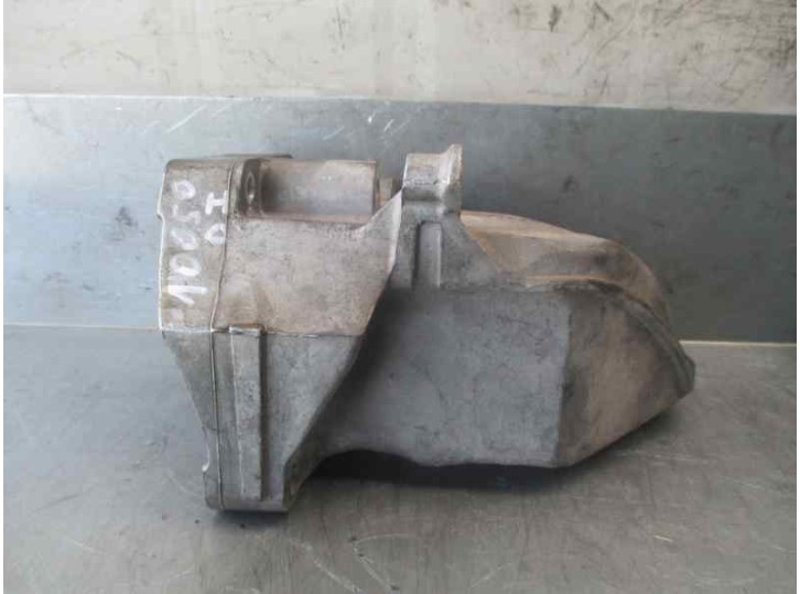 Replacement left engine mount for Mercedes-Benz C-Class (W204) sedan 2.1 CDI cat OEM IAM reference A6512230004 