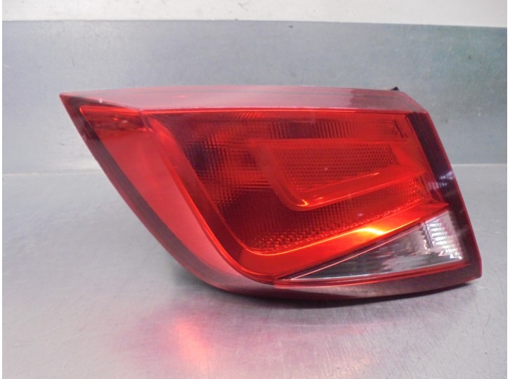 Recambio de piloto trasero izquierdo para seat leon st (5f8) 1.4 tgi bivalent. gasolina / cng referencia OEM IAM 5F9945095 DE AL