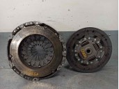 Replacement clutch kit for Ford Focus saloon (CAP) Ambiente (D) OEM IAM reference 1746881 322041410 LUK