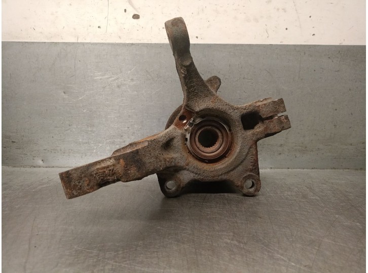 Recambio de mangueta delantera derecha para dacia logan mcv 1.5 dci diesel cat referencia OEM IAM 8200898655 8200898655 