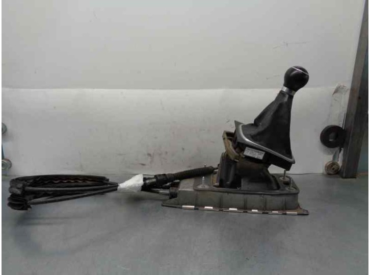 Recambio de palanca cambio para volkswagen jetta (1k2) 1.4 16v tsi referencia OEM IAM 1K0711049BF  