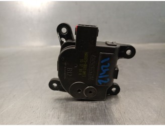 Recambio de motor apertura trampillas climatizador para kia stonic (yb) 1.0 t-gdi referencia OEM IAM H400730881 DOOWON