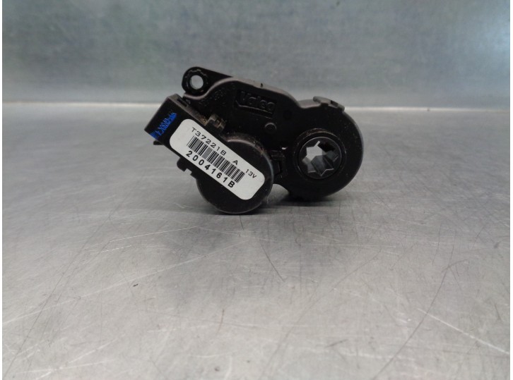 Recambio de motor calefaccion para renault kadjar 1.2 tce energy referencia OEM IAM T37221B  