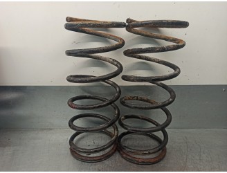 Recambio de muelle amortiguacion para mitsubishi pajero t.d. 2.5 referencia OEM IAM MB584151 