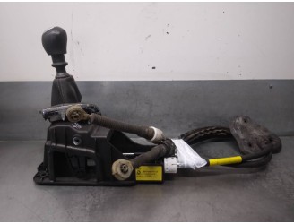 Recambio de palanca cambio para renault megane iii berlina 5 p 1.2 16v referencia OEM IAM 8201062921A 9615016B
