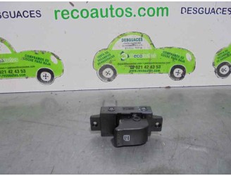 Recambio de mando elevalunas trasero izquierdo para ssangyong korando 2.0 td cat referencia OEM IAM 202006279  