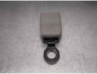 Recambio de enganche cinturon para daewoo tacuma cdx referencia OEM IAM 33018915  