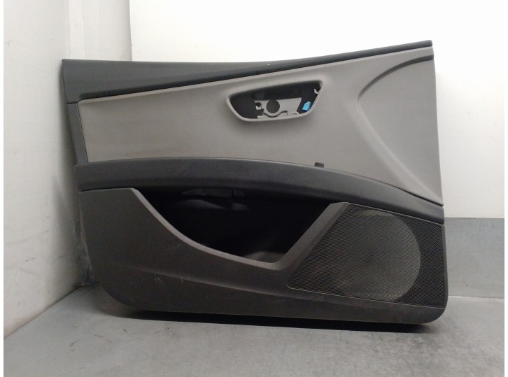 Recambio de guarnecido puerta delantera izquierda para seat leon st (5f8) 1.4 tgi bivalent. gasolina / cng referencia OEM IAM 5F