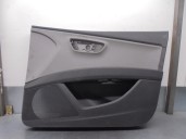 Replacement front right door trim panel for Seat Leon ST (5F8) 1.4 TGI bivalent petrol / CNG OEM IAM reference 5F48