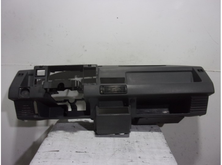 Recambio de salpicadero para renault 5 (b/c40) 1.1 referencia OEM IAM 7700757489 GRIS 