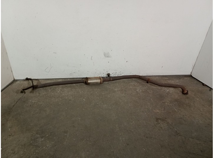 Recambio de tubo escape central para kia rio i hatchback (dc) 1.5 16v referencia OEM IAM K32A40300E K32A40300E 