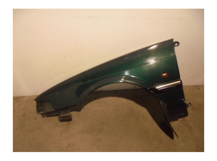 Recambio de aleta delantera izquierda para mg serie 800 (rs) 827 si referencia OEM IAM  VERDE 