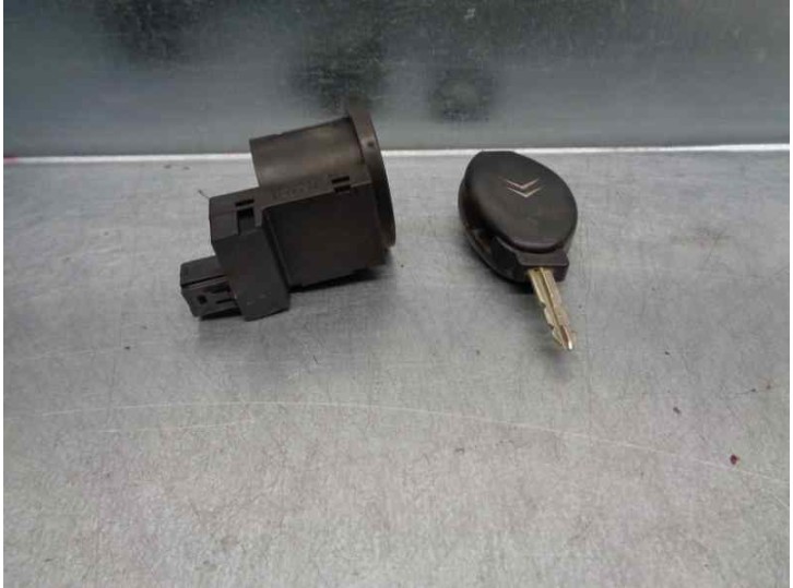 Replacement ignition switch for Citroën Xsara saloon 2.0 HDi cat (RHY / DW10TD) OEM IAM reference 9634051880 