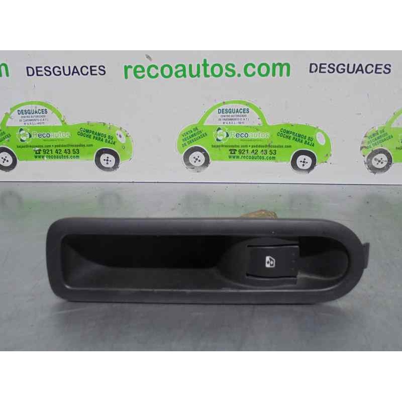 Recambio de mando elevalunas trasero izquierdo para renault megane grand tour 1.9 referencia OEM IAM   