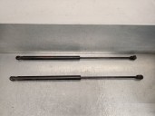 Replacement boot / tailgate shock absorbers for Kia Carens III MPV (UN) 2.0 CRDi 115 OEM IAM reference 817801D010 81770