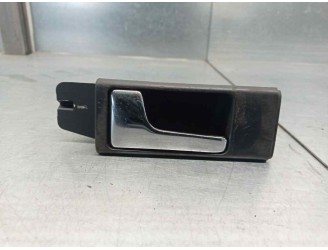 Recambio de maneta interior delantera izquierda para audi 100 berlina (c4) 2.3 referencia OEM IAM 4A0837019  4 PUERTAS