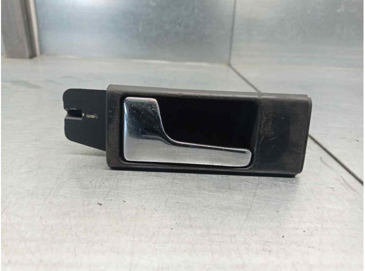 Recambio de maneta interior delantera izquierda para audi 100 berlina (c4) 2.3 referencia OEM IAM 4A0837019 4 PUERTAS