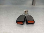 Recambio de enganche cinturon para audi 100 berlina (c4) 2.3 referencia OEM IAM 4A0857739A  4 PUERTAS
