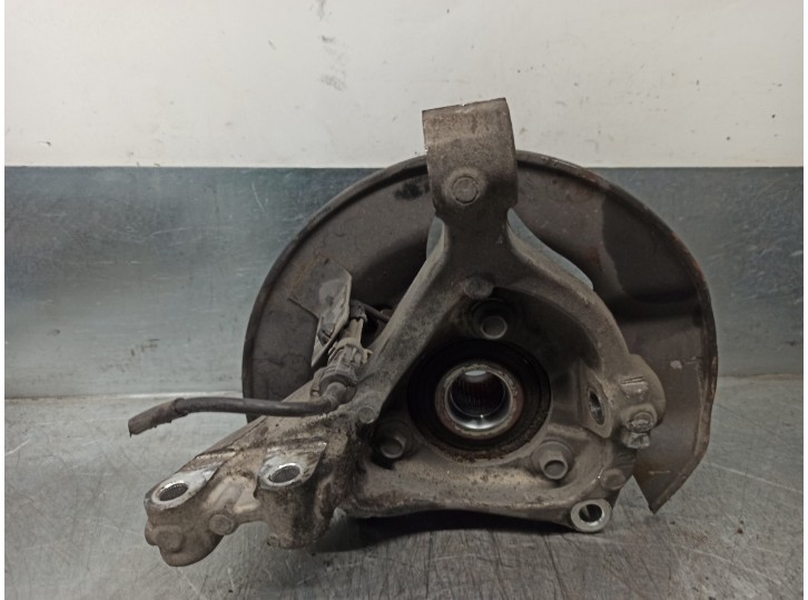 Recambio de mangueta delantera izquierda para chevrolet captiva 2.2 vcdi lt 2wd referencia OEM IAM 25944109  