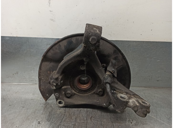 Recambio de mangueta delantera derecha para chevrolet captiva 2.2 vcdi lt 2wd referencia OEM IAM 25944110 