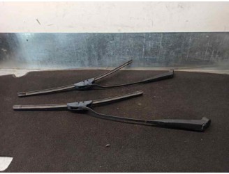 Recambio de brazo limpia delantero derecho para nissan pick-up (d22) 2.5 16v turbodiesel cat referencia OEM IAM 28881VJ400  