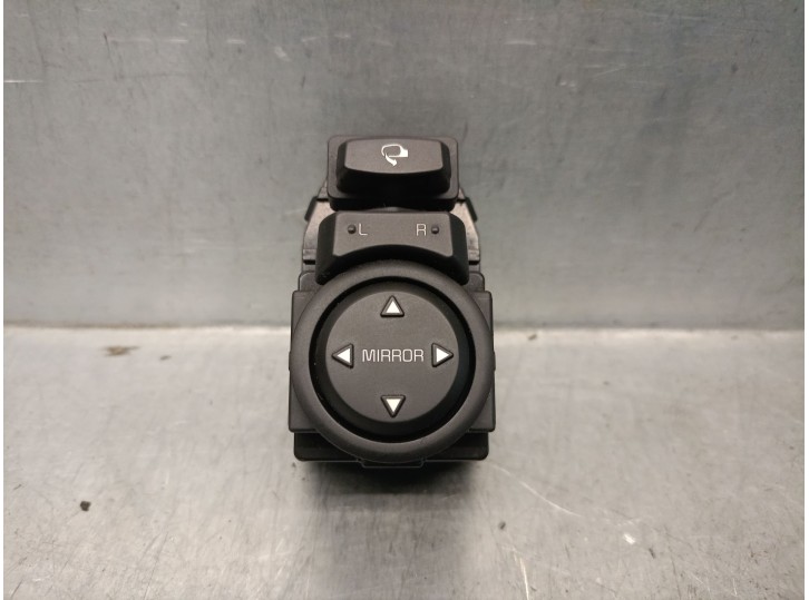 Recambio de mando retrovisor para kia stonic (yb) 1.0 t-gdi referencia OEM IAM 4D64801160 93530H8000 