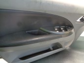 Recambio de guarnecido puerta delantera izquierda para mitsubishi grandis (na0w) 2.4 inform referencia OEM IAM MR5760841 7221A85