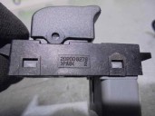 Recambio de mando elevalunas trasero derecho para ssangyong korando 2.0 td cat referencia OEM IAM 202006279 