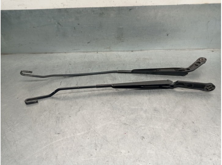 Recambio de brazo limpia delantero derecho para volkswagen bora berlina (1j2) 1.6 referencia OEM IAM 1J1955410A 1J1955409A 