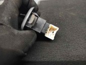 Replacement rear right window regulator switch for Nissan Pick-Up (D22) 2.5 16V Turbodiesel CAT OEM IAM reference 254112S700 