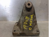 Replacement engine mount for Mercedes-Benz C-Class (W202) Saloon 1.8 16V CAT OEM IAM reference 6042230004 6042230004 