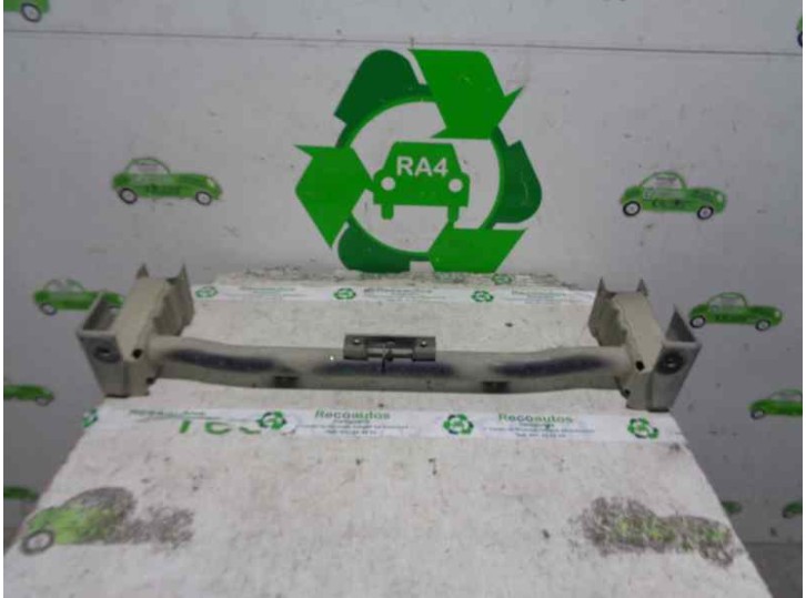 Recambio de refuerzo paragolpes delantero para tata safari 3.0 referencia OEM IAM DE HIERRO 